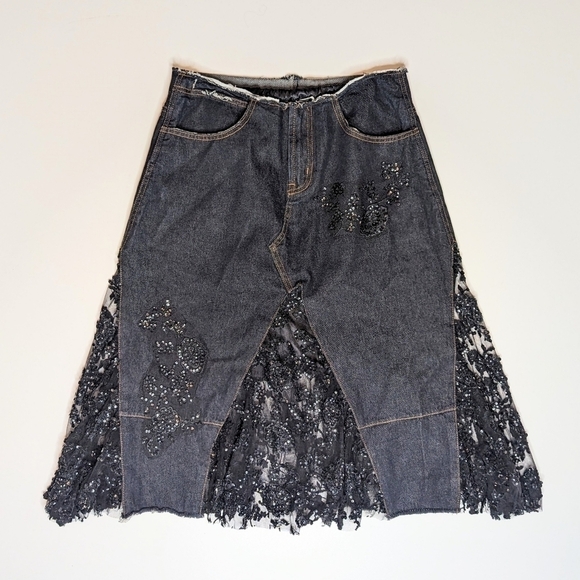 AZI Denim black lace sequined skirt silk lining zip front size 30 - Picture 1 of 6